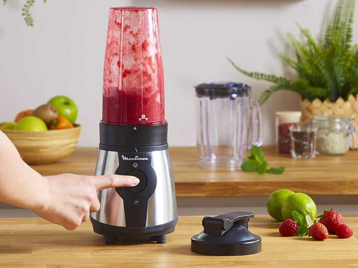 Blend&Go LM1B1D 300W Mixer, Smoothie-Mixer Mit 750 Ml Kunststoffkrug, Inklusive 750 Ml Tragbarer Flasche, 4 Abnehmbaren Klingen, Edelstahloberflächen Mama si Copilul Naty Shop