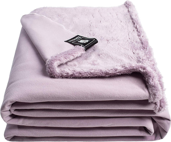 Pătură Reborn Bliss - Pătură confortabilă din blană artificială - Pătură din blană artificială pufoasă și luxoasă cu spate neted - 140X190 Cm - 310 Rose - De "Zoeppritz since 1828" Paturi si Cuverturi 'zoeppritz since 1828' 310 Trandafir 140X190Cm