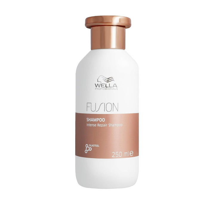 Wella Professionals Fusion Intense Repair - Îngrijire profesională pentru părul rupt Duș și baie Wella Sampon 250 ml