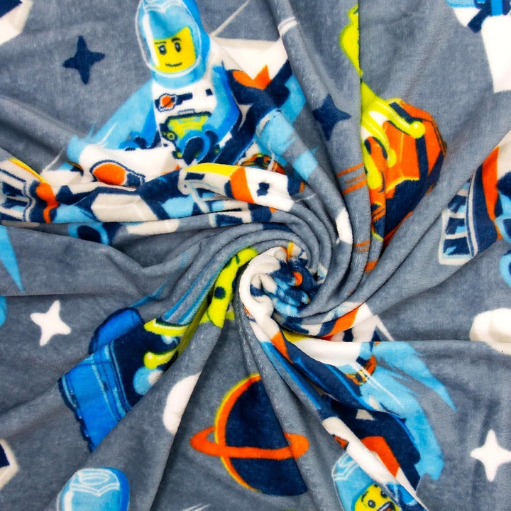 Character World Official Lego® City Fleece Blanket, Super Soft, Warm Blue Throw, Cityspace Design, Perfect pentru dormitoare, camping și dormit, 100 X 150 Cm Paturi si Cuverturi Besuche den Character World-Store