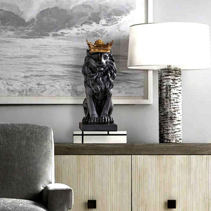 Crown Lion Statue, Sculpturi negre, Figurine de leu din rășină pentru bărbați, Art Statue Ornaments pentru Home Office Living Room Bookshelf Table Desk Housewarming Décor Statuete si sculpturi Naty Shop