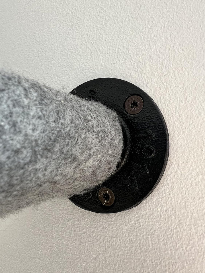 Hamac pentru pisici | Calitate înaltă | Hamac modern pentru pisici, montat pe perete | Elegant | Susține până la 30 kg | Metal negru și fetru moale de lână | Negru și gri