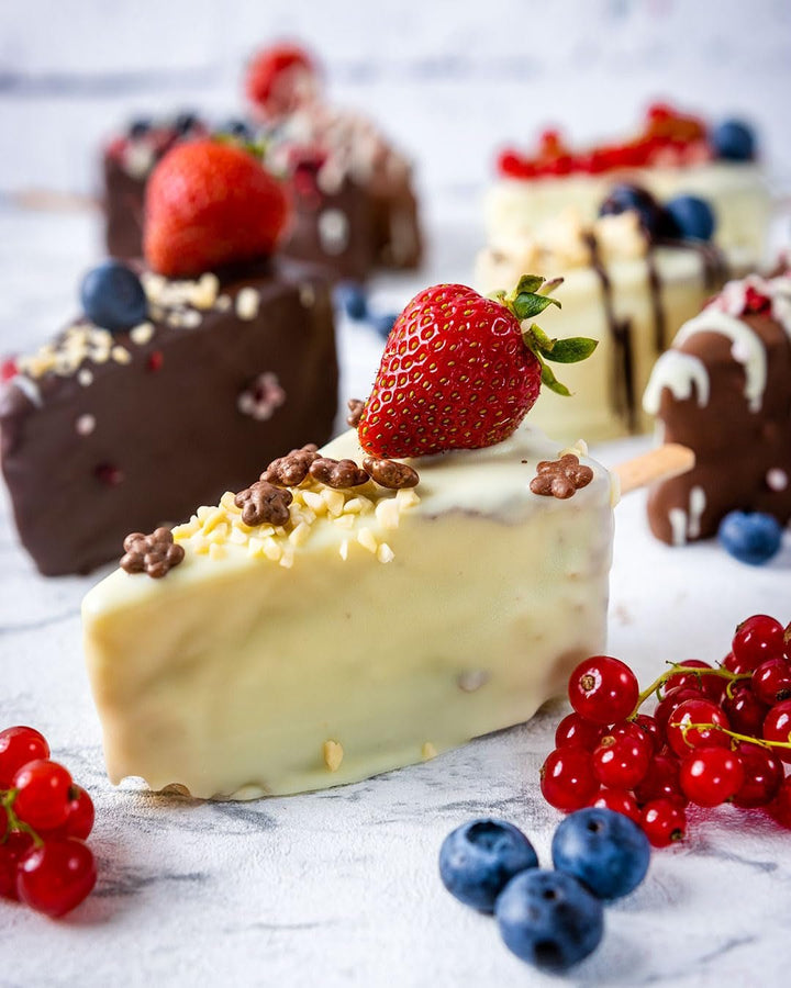 RUF Cake Glaze Bourbon Vanilla, 100g într-o pungă, rezistent la microunde, pentru glazurare și decorare biscuiți, brioșe și prăjituri, fără gluten (pachet de 4) Pasta de zahar Naty Shop